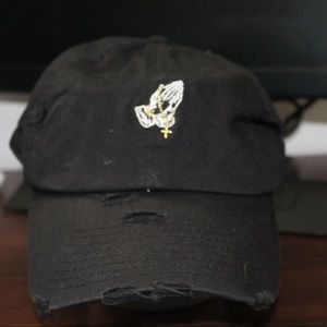 Praying Hands Distressed Hat Black